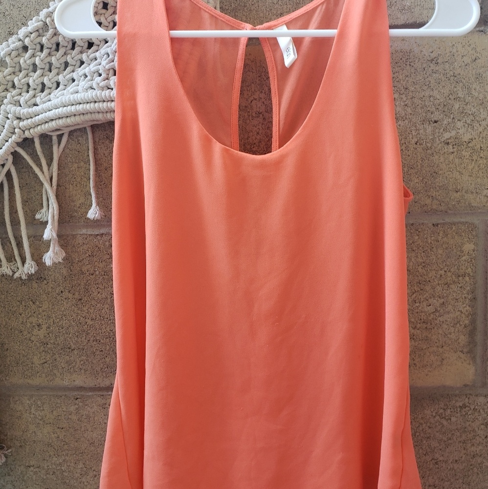 Salmon Blouse with cutout in the back💜